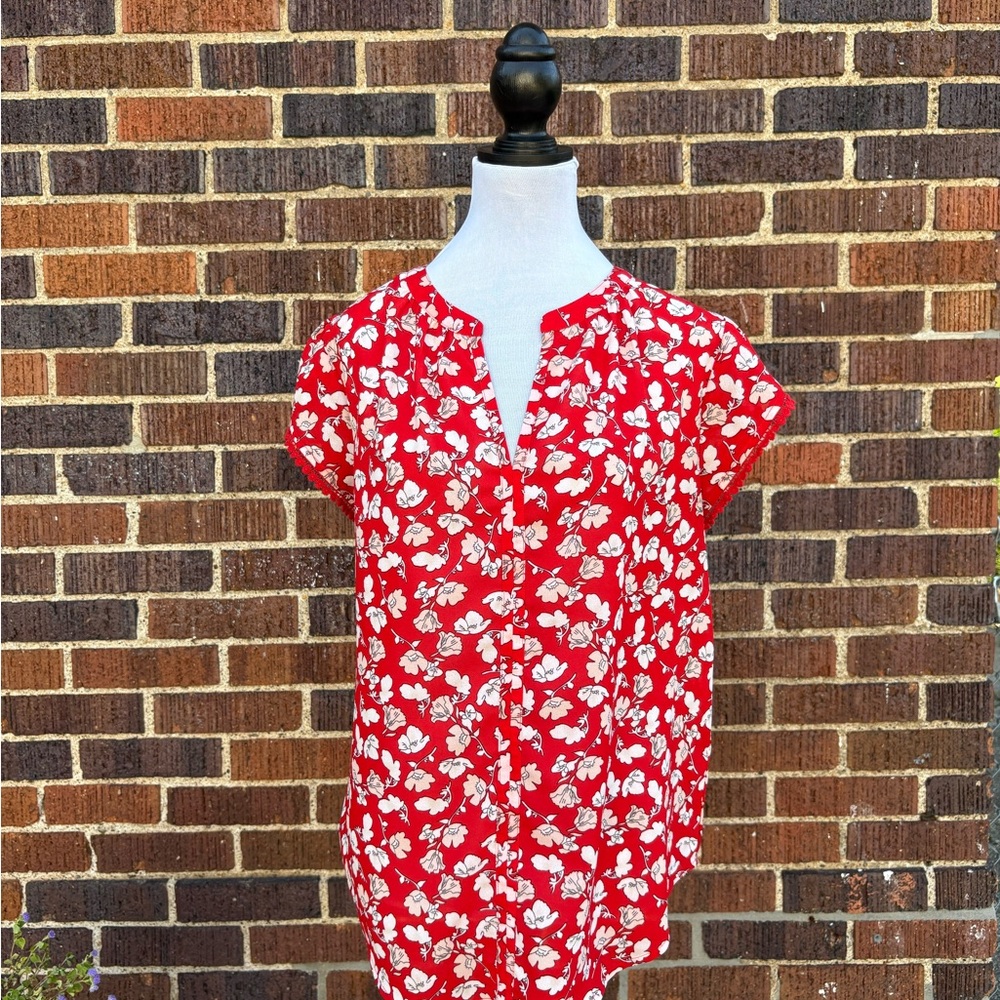 Fun 2 Fun Red and White Floral Blouse
